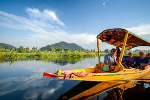 Shikara Ride on Dal Lake