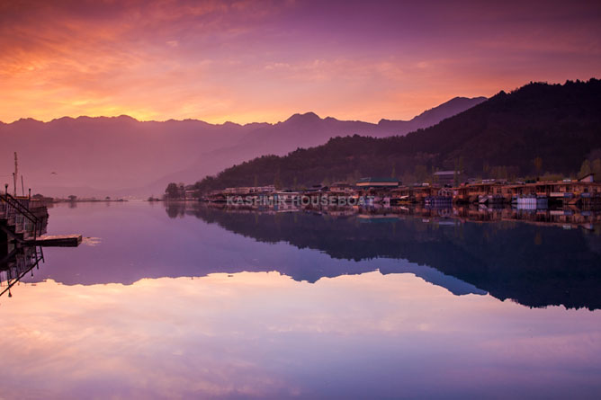 Dal Lake Sunset